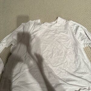 old navy white t-shirt